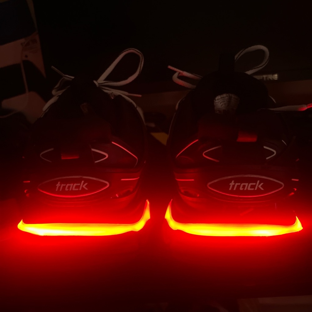Balenciaga tracks led